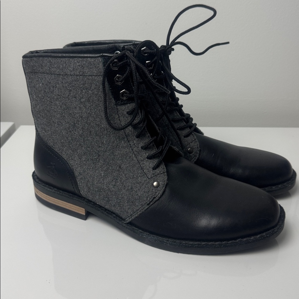 NWOB Penguin by Munsingwear Black Leather & Gray Felt Chukka Boots Men’s US 9